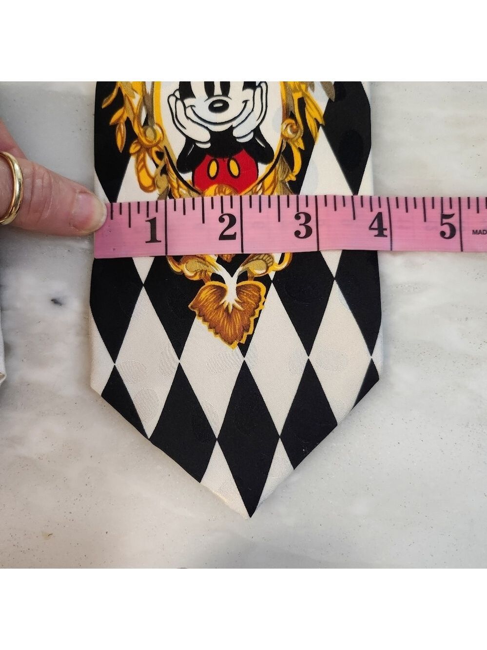 Mickey INC 100% SILK MICKEY MOUSE TIE - Picture 4 of 6